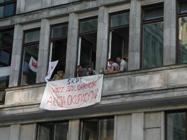 2002